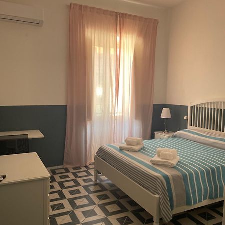 Donna Maria Hotel ซาปรี ภายนอก รูปภาพ